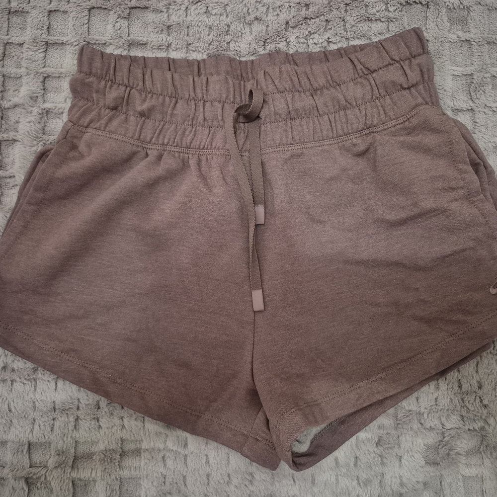 Oasics Women's High Waist Mauve Shorts